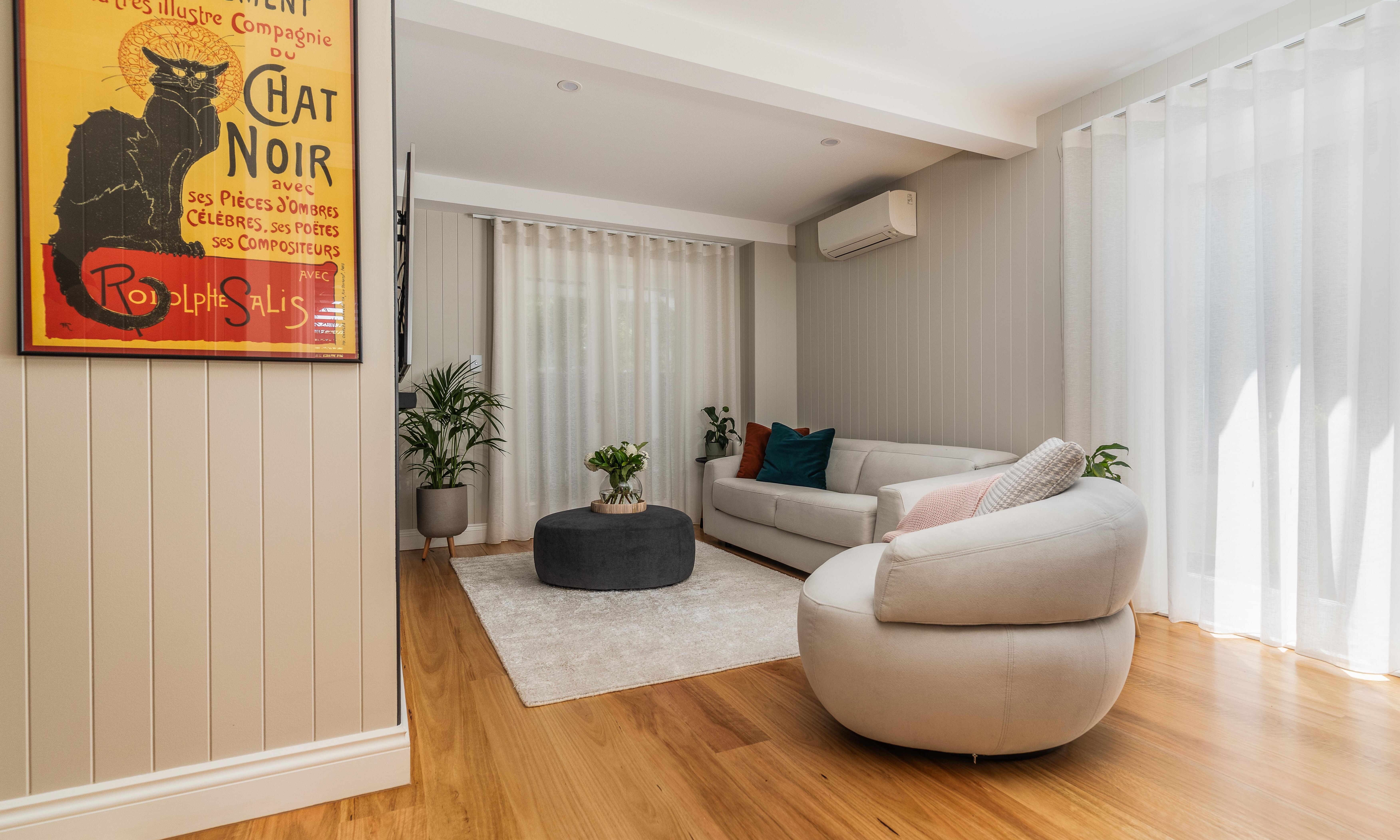 Lounge room, VJ walls, blackbutt Flooring - Byrnes St