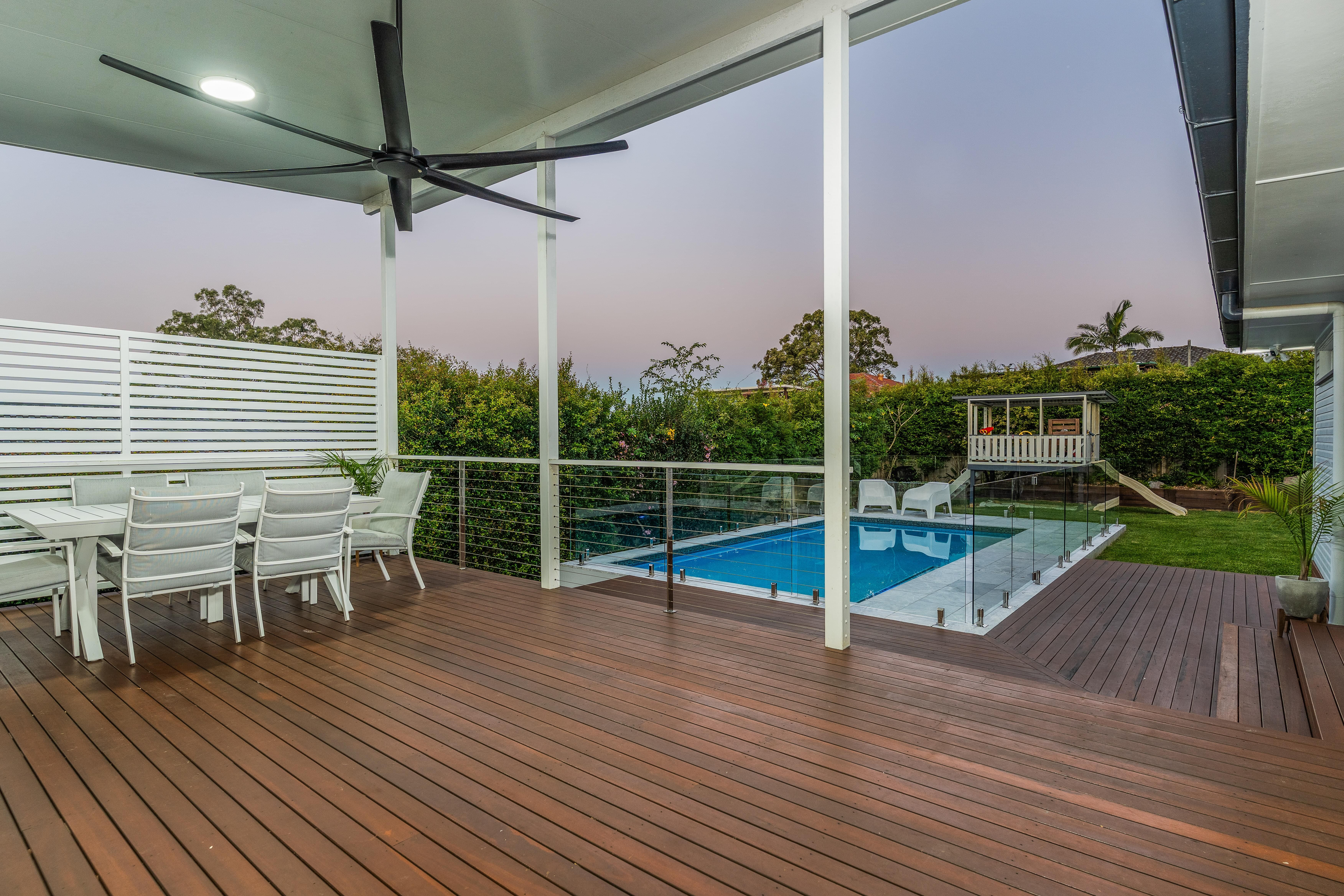Tarragindi Mebau Deck