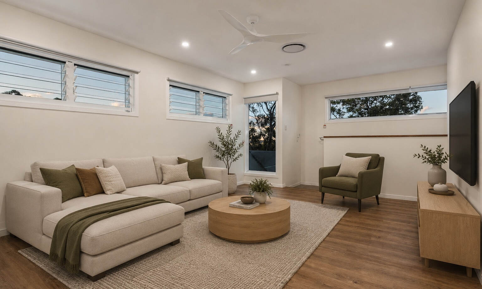 Gimba St, rumpus, louvres windows 