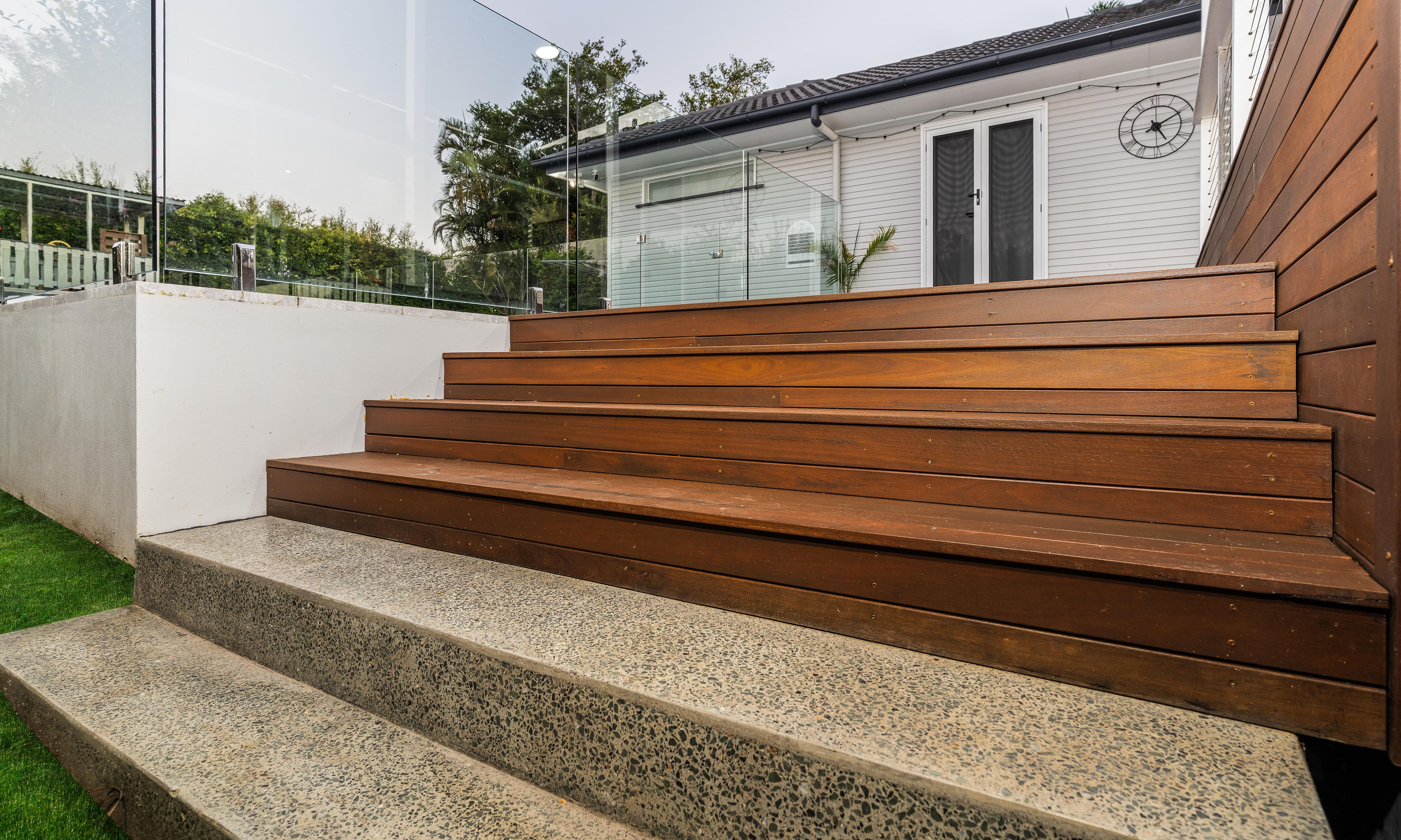 Tarragindi deck, concrete polished stiars