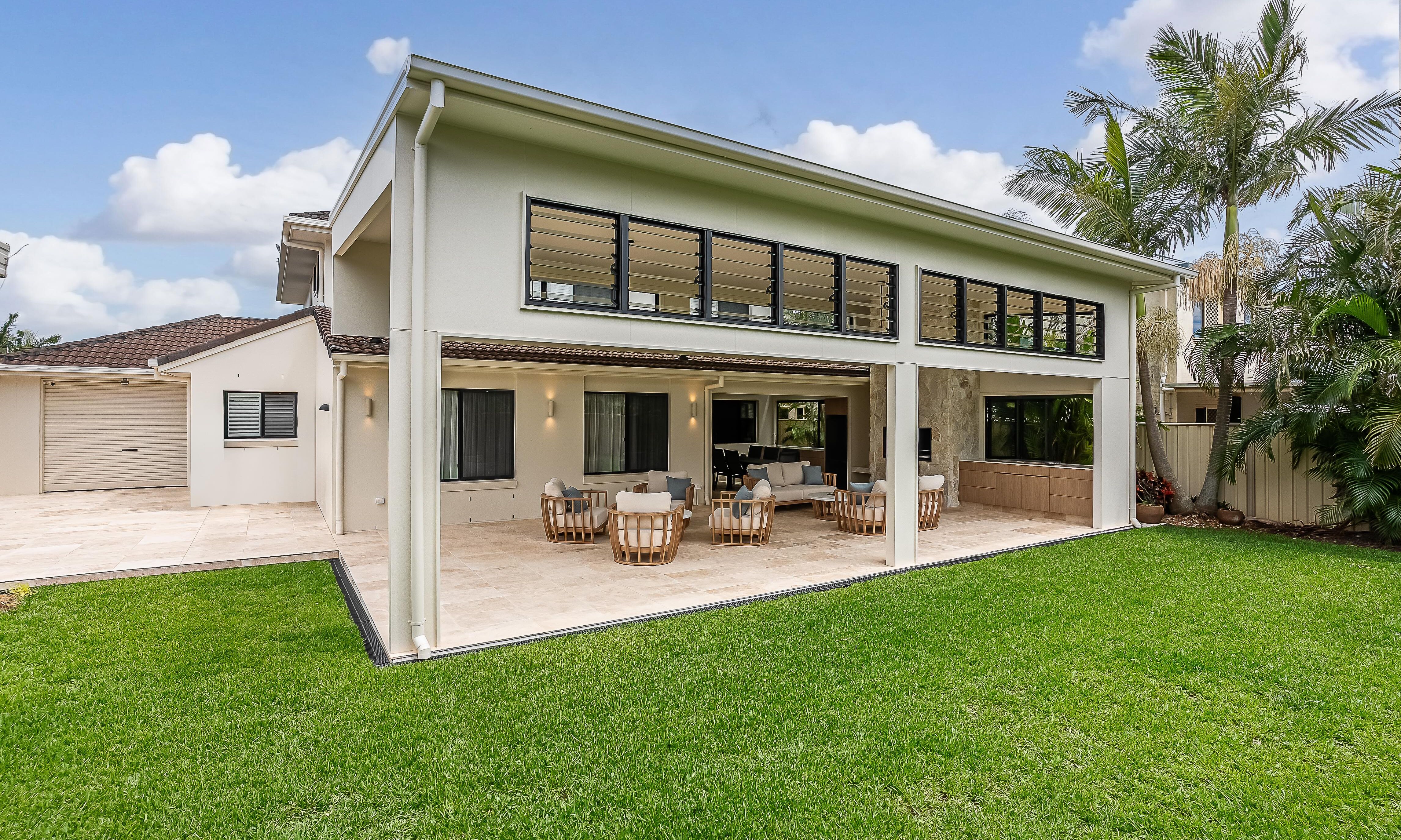 Sweetapple - outdoor entertaining, outdoor kitchen, stacstone chimney, travertine tiles
