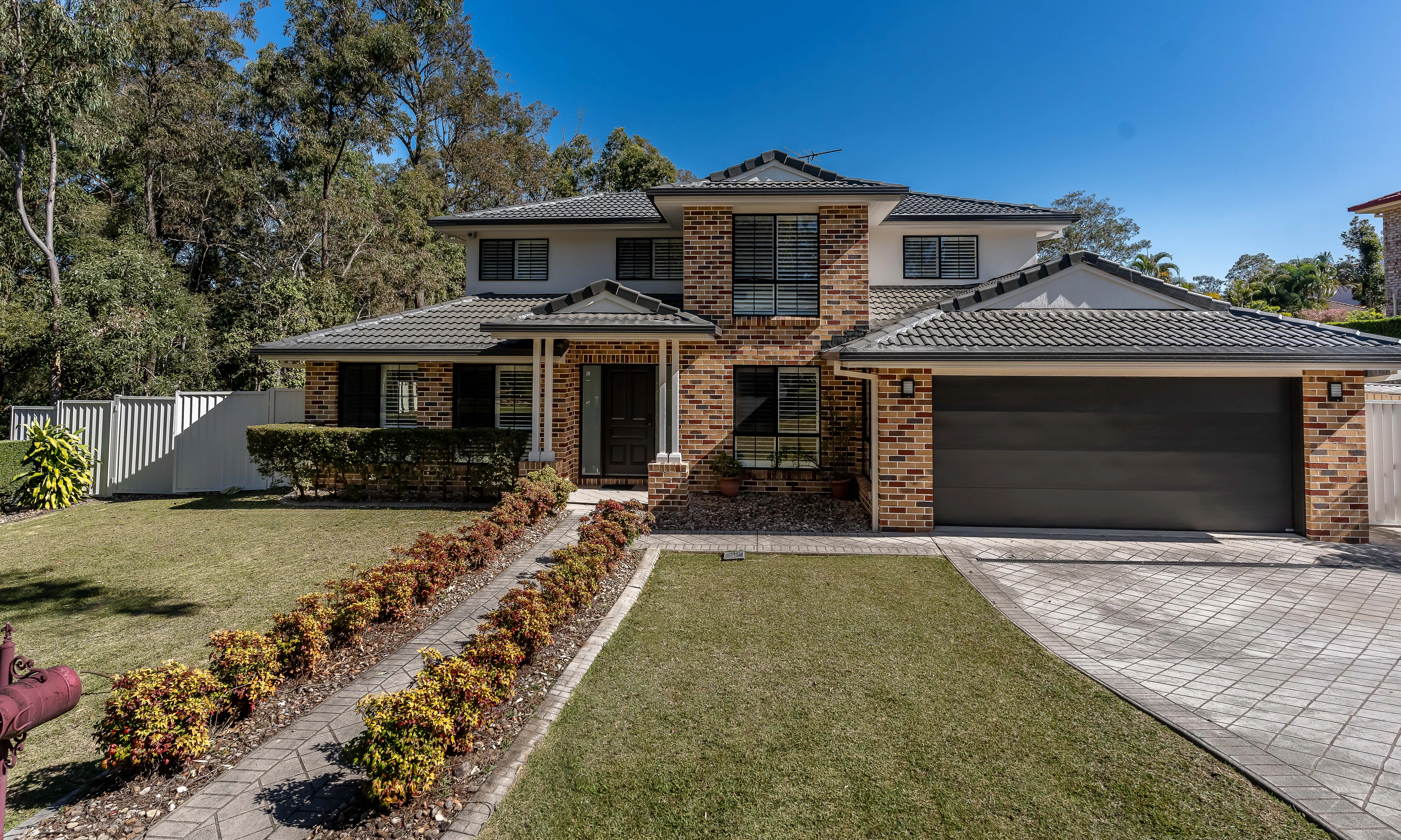 Cardwell St, brick highset house, exterior house paint