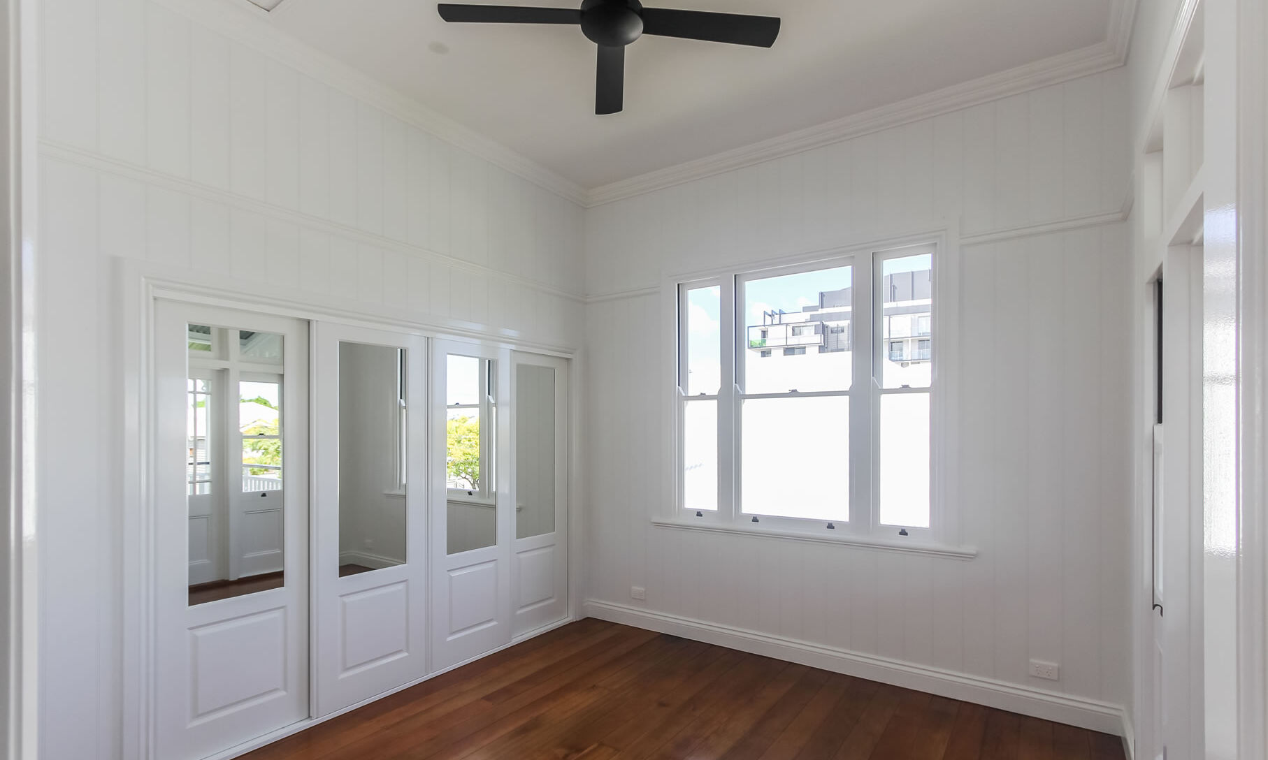 Traditional Mirrored Robe Doors in Master Bedroom