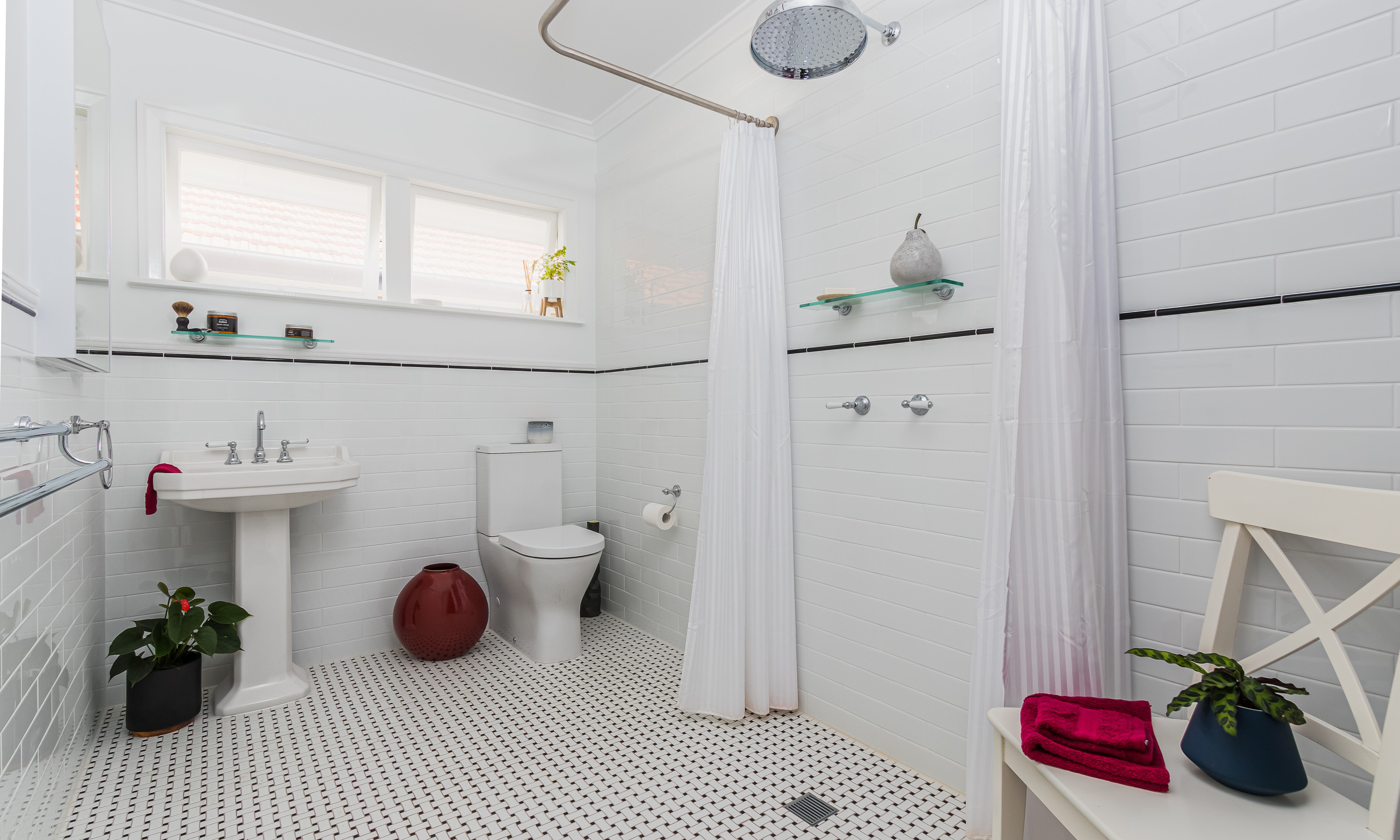 black and white tiles in bathroom