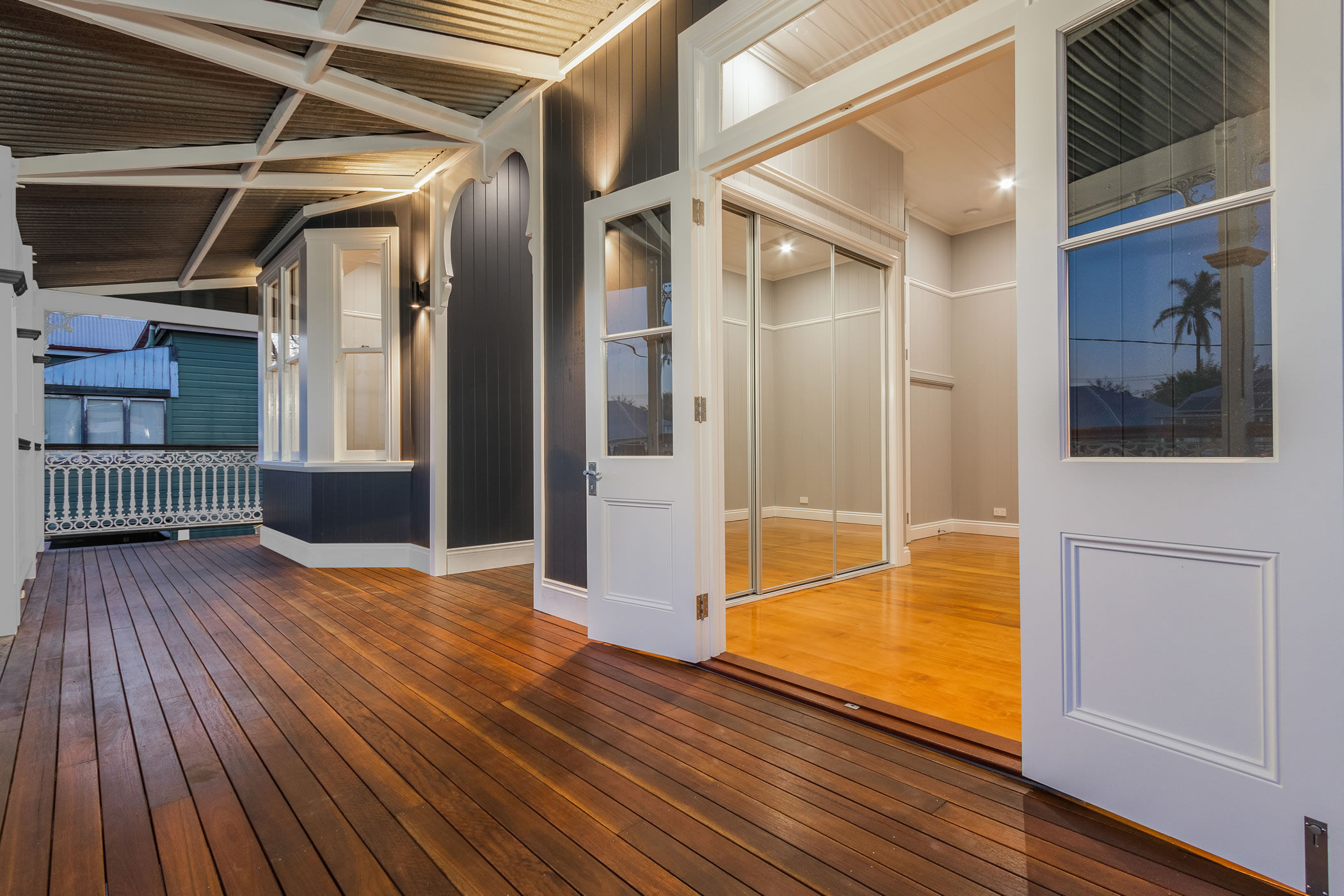 Traditional Queenslander Renovation Front Deck and Balustrade