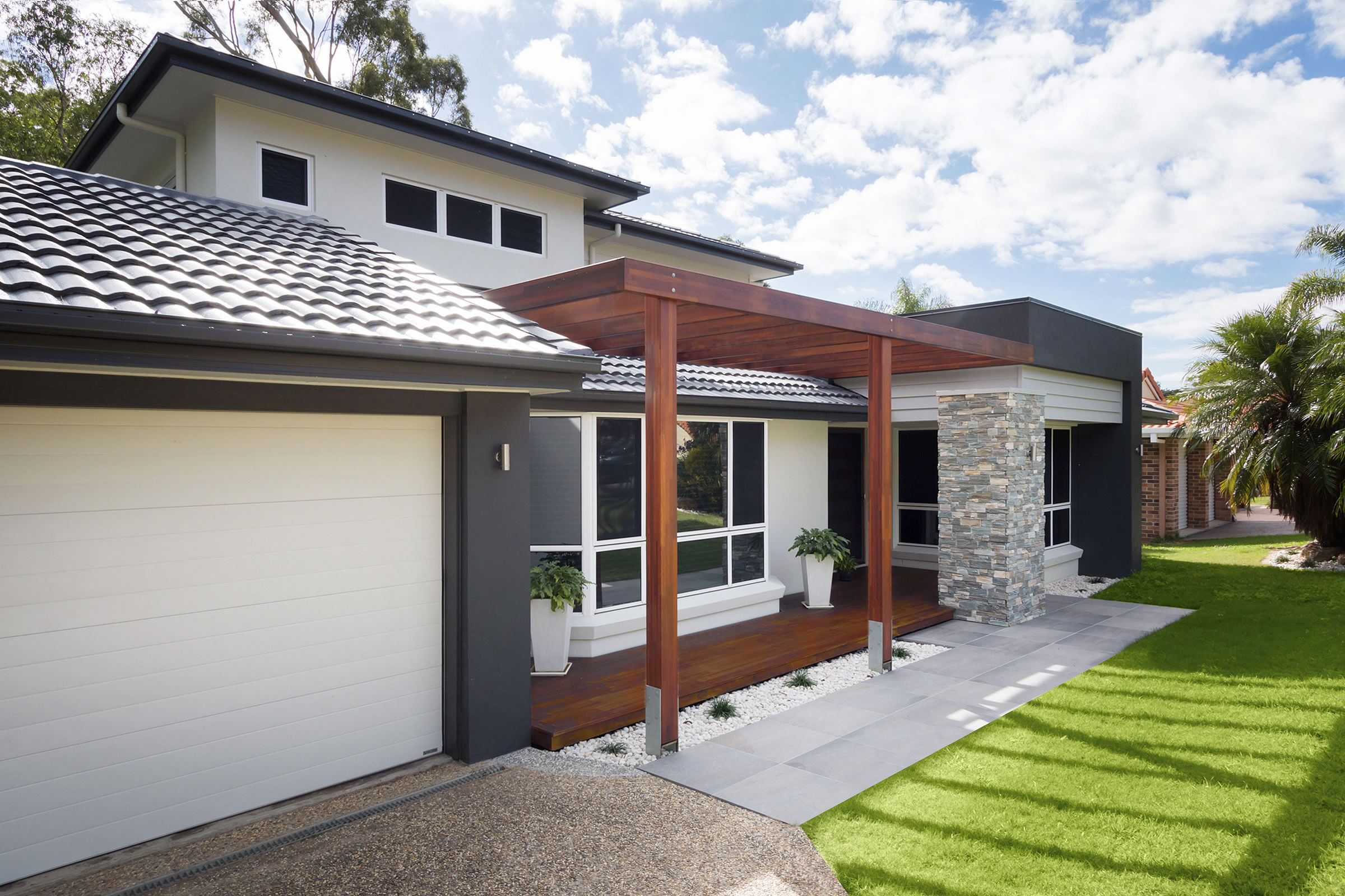 Timber Pergola and tiled entry