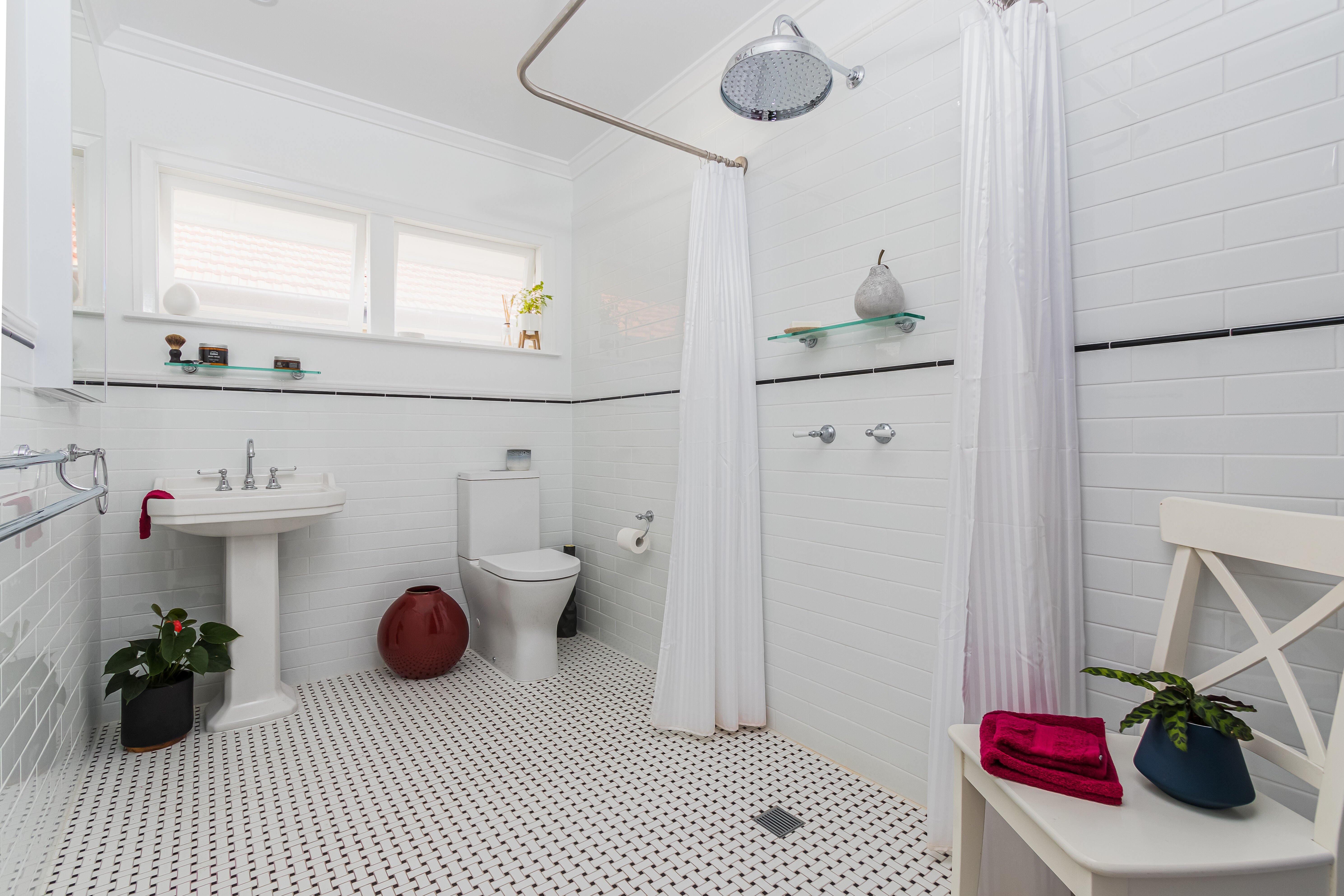 black and white tiles in bathroom