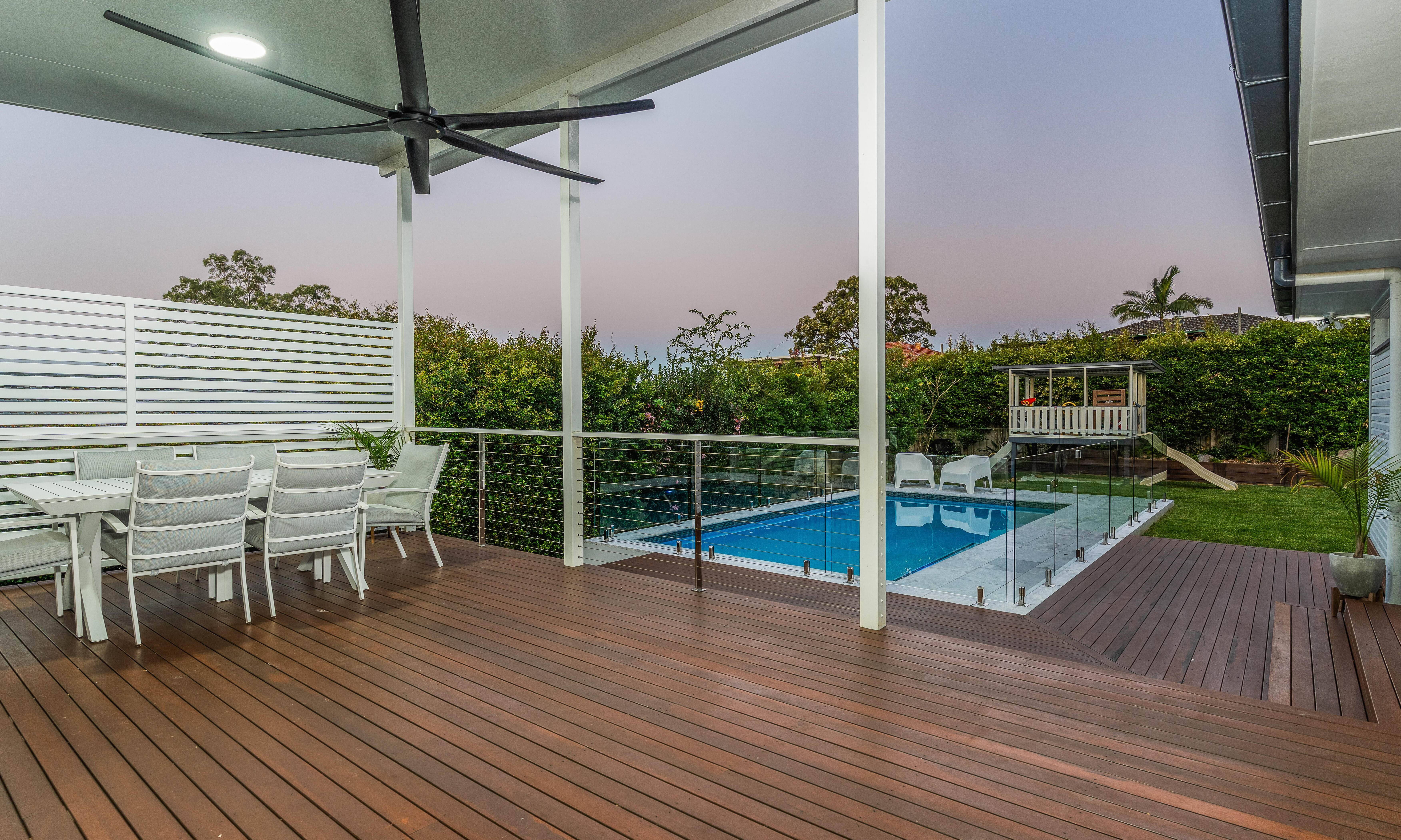 Tarragindi Mebau Deck